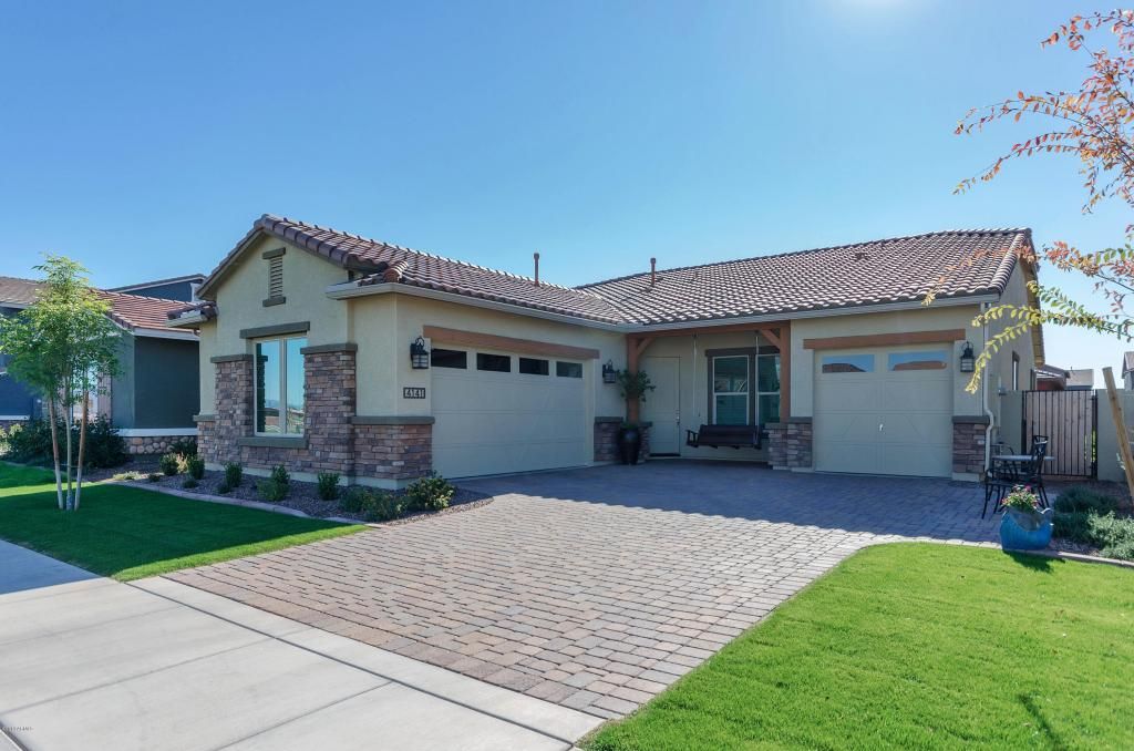 Designer’s Downtown Home & Charming Remodeled Home Available For Super